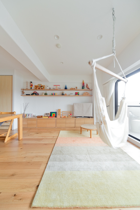 ���r���O