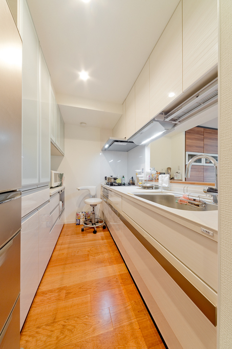 �ŐV�ݔ��������L�b�`��