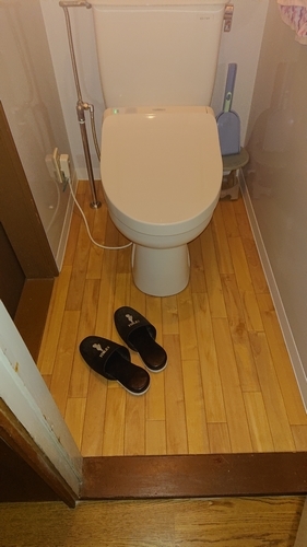 トイレ床修繕・内窓リフォーム