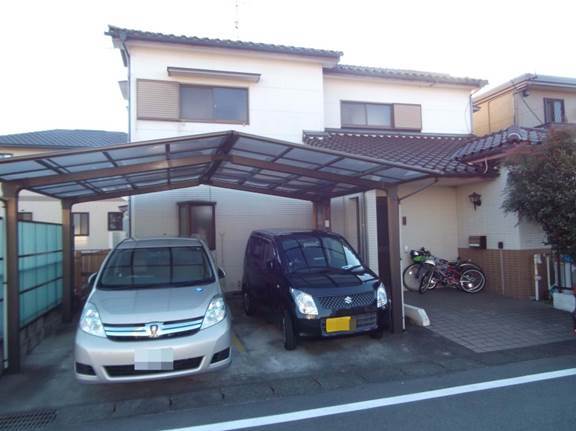 築年数が経ち、色褪せた外壁に。
