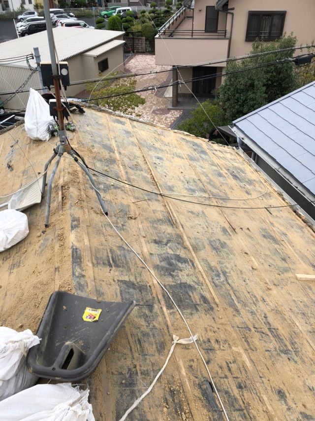 岸和田市　カラーベスト葺替え工事