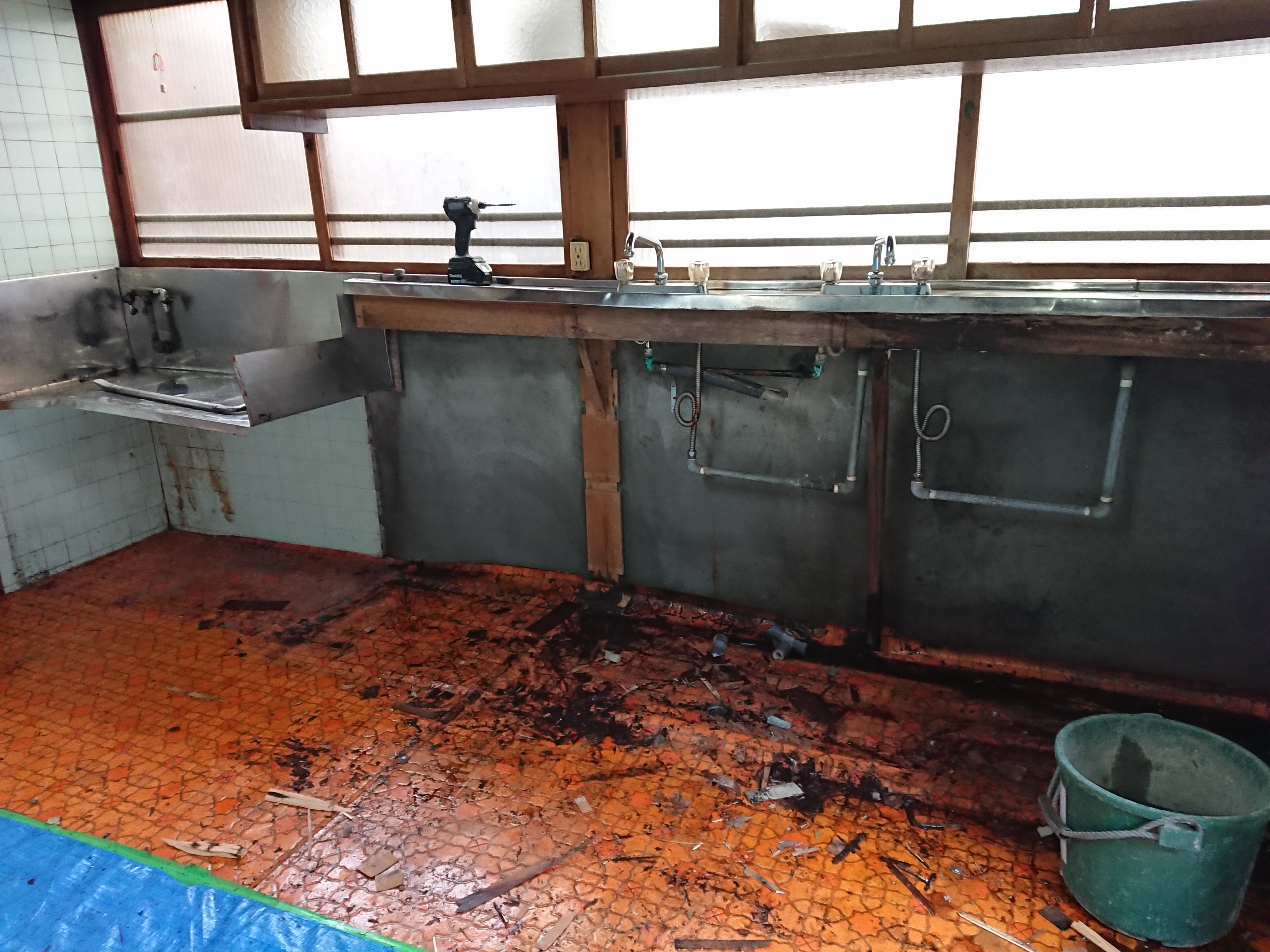 貝塚市　キッチン改修工事