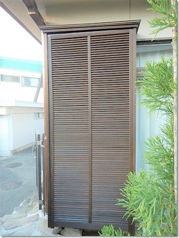 外壁ラジカル塗装・雨戸戸袋塗装・漆喰塗替・基礎化粧工事